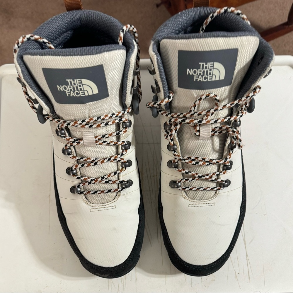 TNF Lightweight hiking boots